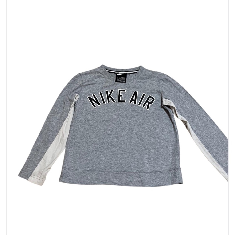 (4) Grey Nike long sleeve sweatshir for kids  size 7